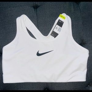 Nike Swoosh Plus Size Sport Bra Sz 1X